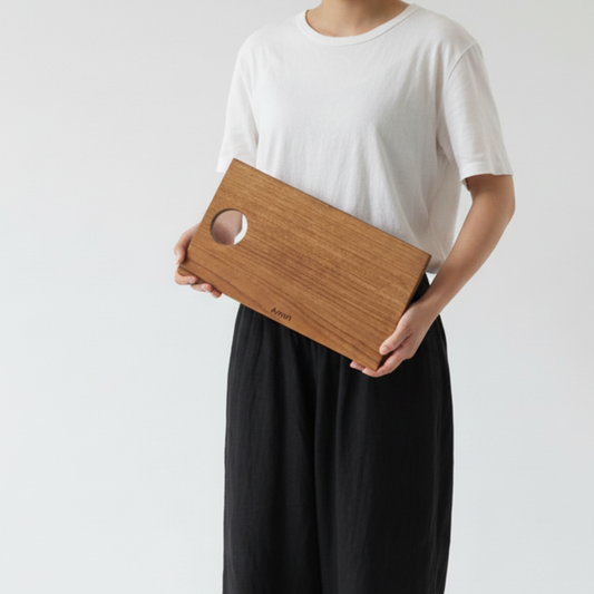 Tokyo Cutting Board — Studio Sample (Natural, Medium)